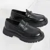 Zapatos Grandes para Adolescentes 2024 Mocasines Slip-on Plataforma Aumentadores de Altura Zapatos de Cuero para Hombres Bajitos Zapatos de Talla Grande Transfronterizos