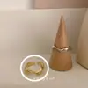 Anel Aberto Irregular Ondulado Estilo Japonês e Coreano de Luxo Leve para Mulheres, Anel Minimalista Vintage de Estilo Frio, Anel de Design de Nicho