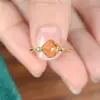 [Naranja Azucarada] Anillo de Diamante de Piedra Tarfanta tipo Azúcar para Mujer Chapado 925 Corte Retro Nicho Estilo Hong Kong