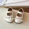 Zapatos de Cuero a Cuadros con Adorno de Encaje Estilo Lolita para Niñas 2026 Primavera y Otoño Nuevos Zapatos de Princesa con Suela Suave y Moño para Combinar con Vestidos
