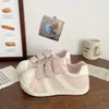 Nuevos zapatos de entrenamiento alemanes de suela gruesa con velcro originales de nicho chino para mujer otoño 2026 nuevos zapatos versátiles casuales con puntera de concha para mujer
