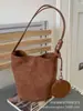 Bolsas de Luxo para Mulheres, Novas Bolsas de Ombro Tendência 2025, Bolsas Saco de Nicho, Bolsas de Suede Retrô para Braço