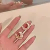 Pendientes de Flor de Concha de Racimo Completo de Aguja de Plata Anillo en C Pendientes de Botón Ligeros de Lujo de Gama Alta Femeninos Elegantes Atmosféricos Hermosos Pendientes