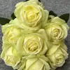 Nuevos fabricantes extranjeros de ramos de rosas 7 rosas búlgaras flores blancas para sostener bodas flores artificiales al por mayor