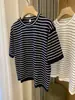¡Muy recomendable!!! Incluso los estilos básicos son absolutamente de primera calidad~ Estilo relajado de verano, camisa de punto a rayas holgada de manga corta y cuello redondo