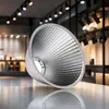 Fabricante de refletor COB para lâmpada LED, fabricado por usinagem rotativa, com tecnologia óptica AR111, ultrabrilhante e de alta refletividade.
