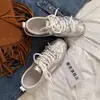 Zapatillas de entrenamiento alemanas planas color plata que aumentan la altura interior, zapatillas deportivas casuales nuevas de primavera/verano, zapatos estilo Forrest Gump