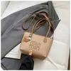 Bolsa de Grande Capacidade para Mulheres 2026 Primavera Novo Estilo Simples Fashionável Bolsa Transversal para Mulheres Casual Cor Contrastante Bolsa de Mão