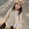 Nueva camiseta de algodón de manga larga para otoño para niñas con encaje, estilo coreano, elegante vestido base de primavera y otoño para niños