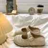 2026 Nuevo Estilo Blanco Crudo Calado Tejido Punta Cerrada Media Zapatilla de Casa para Mujer Retro Hebilla Metálica Transpirable Zapatos Mula para Exterior