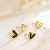 Collar de acero de titanio con diseño de nicho de lujo ligero y elegante con colgante de corazón de estrella de Internet, estilo japonés y coreano, venta al por mayor