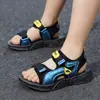 Novos Sapatos Infantis Sandálias Abertas Antichoque para Crianças Verão Velcro Estudante Sola Macia Impermeável Moda Resistente a Odores Sapatos de Praia