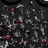 Halloween Misturado Retrô Corvo Escuro Coração Liga Joias para Unha Arte Crânio Cruz Estilo Punk Diamantes para Unha
