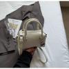 Bolsa Quadrada Pequena de Alta Qualidade e Estilosa 2025 Nova Moda Feminina Bolsa de Ombro Casual para o Dia a Dia Bolsa de Ombro Simples Elegante