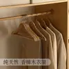 Perchas de Madera de Alcanfor Natural Antideslizantes Sin Marca para el Hogar a Prueba de Polillas y Moho Perchas para Ropa Perchas de Madera Perchas de Madera Maciza Venta al por Mayor
