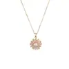 Collar para Mujer, Celebridad de Internet Girasol Cruz Fronteriza Zircón Flor Nicho Nuevo Diseño Colgante Conjunto de Temperamento Collar de Acero de Titanio