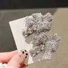 Pinza de Pato Tejida con Lazo de Pedrería Gris Dulce Estilo Personalidad Lana Pasador de Pelo Nuevo Accesorio de Pelo de Alta Gama para Mujeres