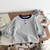 Camada Base Infantil de Manga Longa para Primavera e Outono Estilo Coreano Gola Redonda Bebê Top de Algodão Puro Pode Ser Usado por Fora Versátil Manga Longa Solto