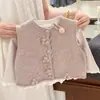 Conjunto de 3 Peças Moda Primavera 2026 Estilo Coreano para Meninas: Colete de Tricô Novo, Camiseta Básica, Calça Wide-Leg para Bebês
