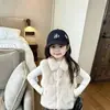 Conjunto de Otoño 2026 para Niñas, Niña Pequeña, Chaleco de Felpa de Piel Sintética de Gama Alta, Capa, Pantalones de Pierna Ancha de Invierno para Niños