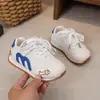 Zapatillas Deportivas para Niñas 2026 Nuevas de Primavera y Otoño, Zapatos de Entrenamiento Alemanes para Niños, Zapatillas Deportivas Ligeras Casuales Versátiles para Niños Mayores