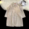 Camisa Rayada de Verano para Hombre de Manga Media Casual Estilo Hong Kong Camisas Sueltas para Pareja Hombres y Mujeres