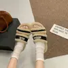 Pantuflas de pelo de celebridad de internet para usar al aire libre para mujer 2026 Otoño/Invierno súper calientes estilo coreano suaves pegajosas hebilla de hada suela gruesa medias pantuflas de pelo
