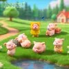Adornos de micropaisaje adornos de suculentas cerdo con impermeable amarillo con mochila adornos de plástico de animales pequeños adornos para bonsái