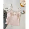 Camisola acanalada de algodón con ribete de encaje, tirantes y copas en el pecho para mujer, adecuada para usar como prenda exterior o como capa base