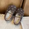 Zapatos Peludos Nuevos de Invierno para Niñas con Forro Polar Adicional y Espesamiento Estilo Coco Chanel de Princesa Zapatos Mocasines para Niñas Pequeñas