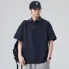 Camisa polo casual de estilo americano con media cremallera para hombre, ajuste holgado de verano con hombros caídos, tacto de alta gama, camiseta tipo pullover holgada de manga corta