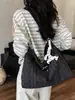 Bolsa tote de gran capacidad para mujer, nuevo estilo 2024, con diseño de lazo y lunares, una mochila versátil y elegante para viajar