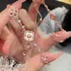 Exquisito Pulsera de Flor de Zircón Estilo Francés para Mujer, Pulsera Dulce de Gama Alta, Accesorio de Mano Moderno y Versátil con un Diseño Único para Mujeres de Nicho