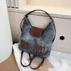 Mochila Feminina 2025 Nova Outono Popular Bolsa Tote para Deslocamento Design de Moda Grande Capacidade Mochila Estilo Ocidental