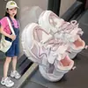 Tênis Esportivo Infantil Feminino Malha Respirável Médio e Grande Versátil Branco Verão Meninos Antiderrapante Moda Tênis de Corrida