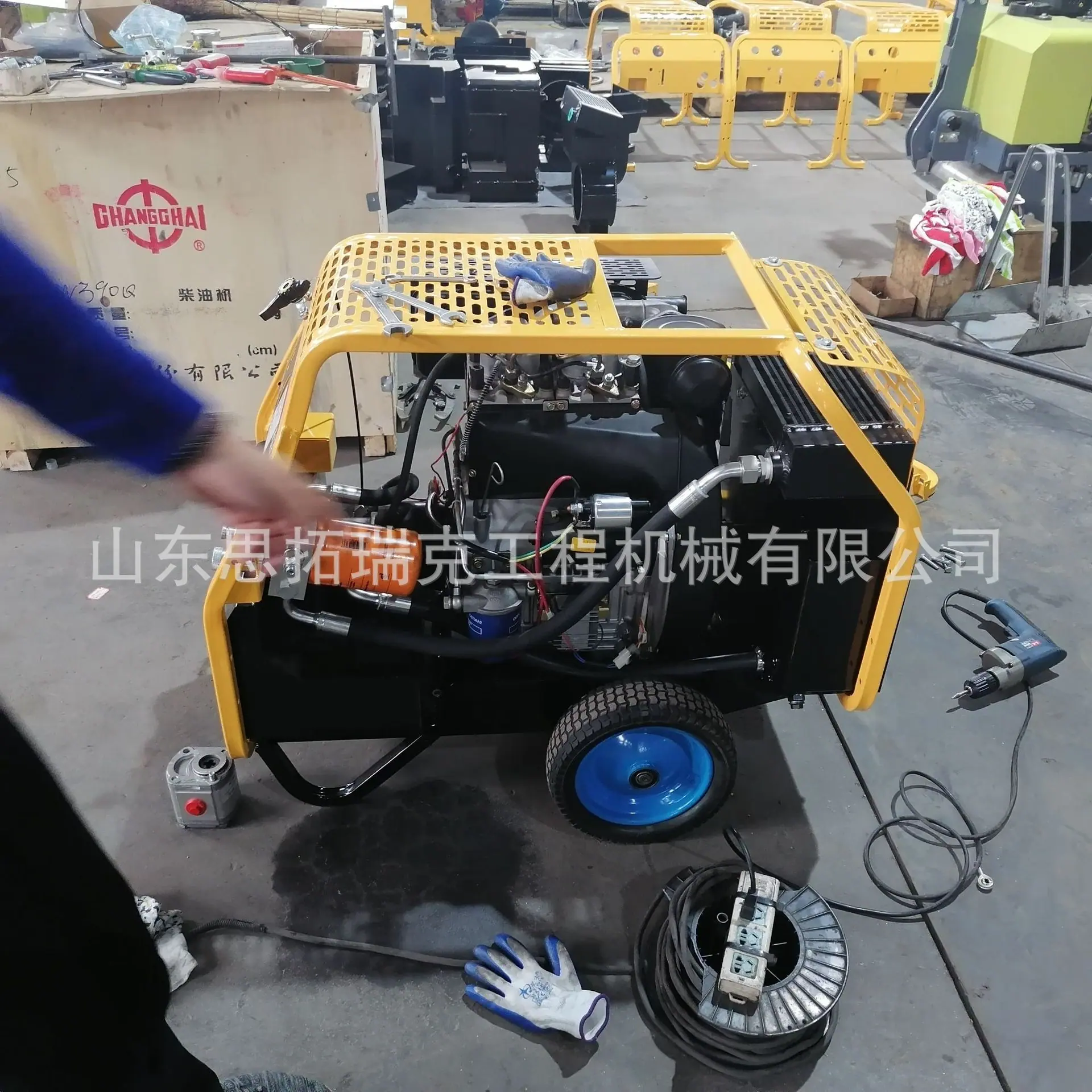 思拓瑞克STP18马力柴油双缸液压动力站 凯马风冷液压动力单元
