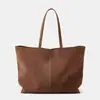 2026 Nova Bolsa Tote de Ombro Casual para Trabalho de Couro de Fibra de Vaca Retro de Grande Capacidade Outono e Inverno para Mulheres