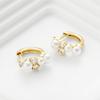 Aretes de Cobre de Estilo Coreano Estilo Ins de Venta Caliente, Aretes de Circonita con Incrustaciones de Perlas Modernos y Personalizados, Aretes Versátiles, Ventas Directas de Fábrica