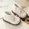 Sapatos para bebês e crianças pequenas, botas, botinhas curtas de princesa com sola macia, sapatos de bebê, sapatos pequenos de couro para primavera e outono, sapatos de sola macia para crianças meninas
