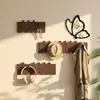 Perchero de pared con forma de tecla de piano de madera maciza, perchero de pared para dormitorio, entrada o detrás de la puerta principal, perchero para abrigos y sombreros sin necesidad de taladrar