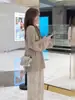 Moda Perezosa de Estilo Coreano Nuevo Estilo, Impresionante y Único Cardigan de Punto Hueco Gris para Mujer, Estilo Delgado para Primavera y Verano