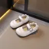 Zapatos Mary Jane para Niñas Zapatos Pequeños de Cuero Verano 2025 Nuevos Transpirables para Niños Pequeños Zapatos Sencillos de Corte Bajo de Princesa Zapatos de Princesa