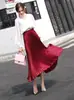 2026 Nova Moda Europeia e Americana para Comércio Exterior Feminino Saia Plissada de Cetim com Brilho Metálico Saia Longa Sanfonada Saia Longa Meia Saia