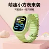 Nuevo T1 tendencia cuadrado simple digital moda deportiva estudiantes de primaria y secundaria reloj electrónico LED una generación de cabello