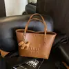 Bolsa de Ombro Casual Retro Simples Moda Tendência Textura Bolsa Tote 2025 Outono e Inverno Feminina Grande Capacidade