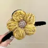 Presilha de Flor de Pelúcia de Inverno para Mulheres 20256 Nova Presilha Tubarão de Alto Padrão Presilha de Cabelo para a Parte de Trás da Cabeça Presilha de Cabelo