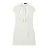Comércio eletrónico transfronteiras: Vestido feminino curto ajustado da moda estilo europeu e americano com poás e detalhe de laço 223777