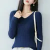 Camiseta básica de punto de manga larga de algodón puro para mujer, suéter de cuello en V, corte ajustado, adecuada para usar como prenda exterior o para capas, nuevo top de punto