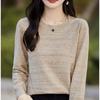 Tejido de punto simple de lujo ligero con cuello redondo para mujer en primavera, otoño e invierno, holgado y fino, aspecto adelgazante, tejido de punto suave y ceroso de cuello bajo, camiseta básica