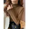 Camiseta básica blanca para mujer, ropa interior de otoño e invierno, nuevo modelo 2026, cuello semi-alto, cuello medio de punto con volantes, suéter de alta gama